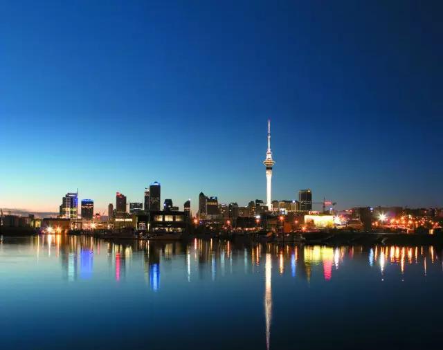 读商科英国和新西兰哪好,新西兰去读商科哪些学校好