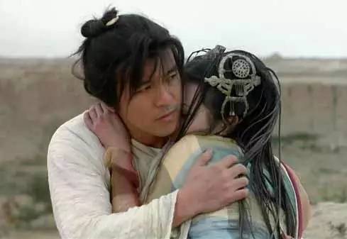 周星驰情圣背后的故事,周星驰与朱茵的凄凉爱情故事