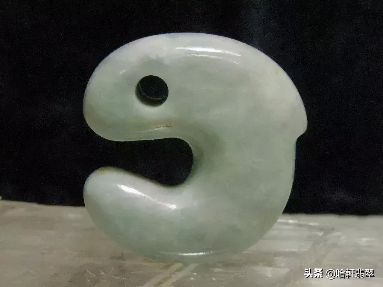 缅甸翡翠占全世界多少,缅甸翡翠每年销售额