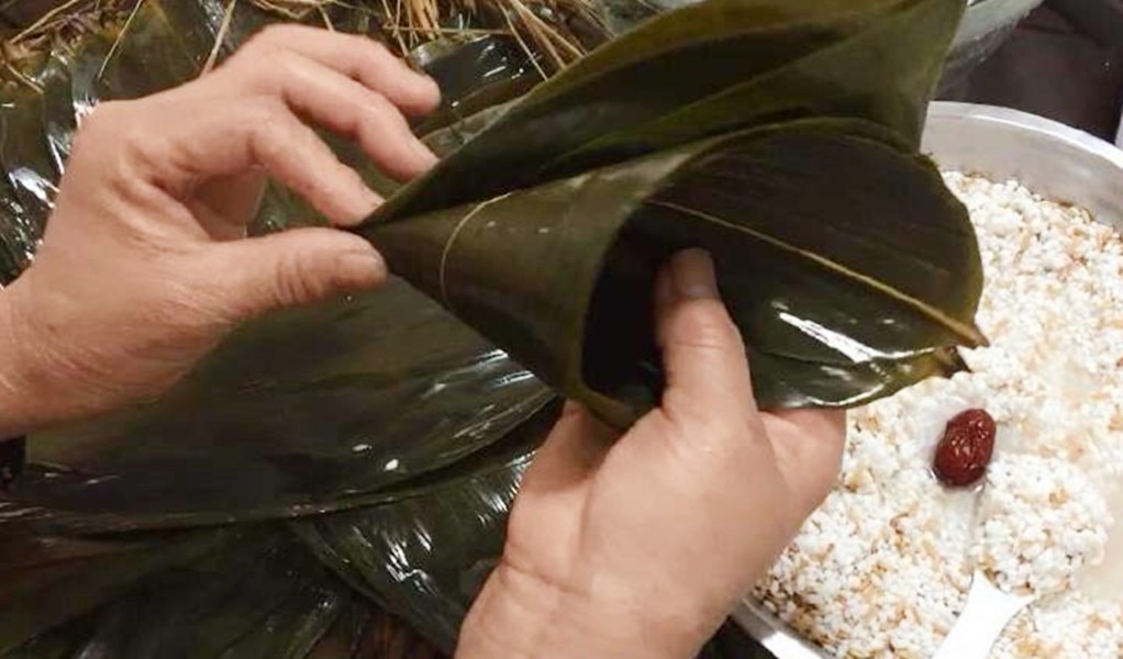 冷冻过的粽子怎么切不散,粽子怎么包才能紧而不散