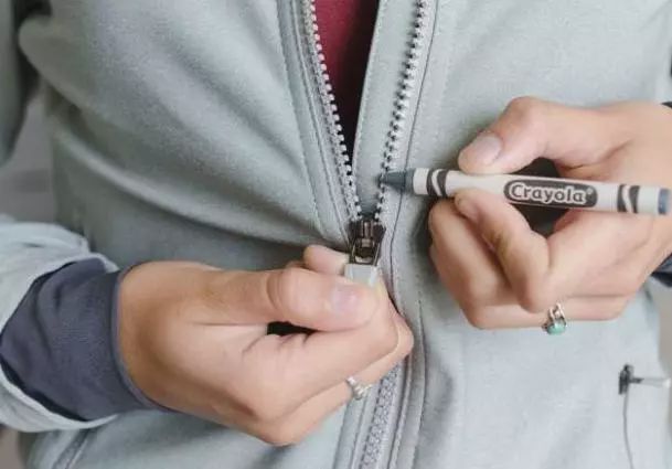 如何把普通衣服穿出很潮的感觉,衣服小技巧你学会了吗