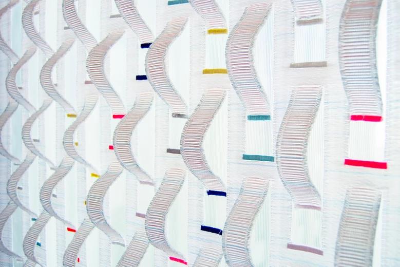 设计师用“纸”做了互动体验式墙纸！网友：不错哦，两天就坏了吧