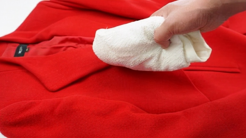 教你一招毛呢大衣如何清洗,如何正确清洗毛呢大衣看过来