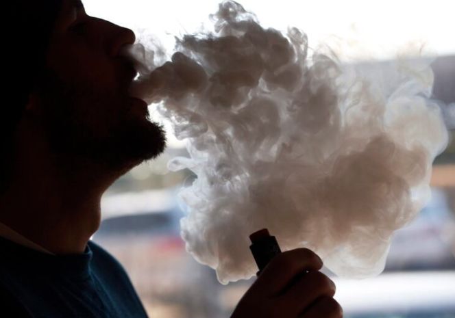 华人注意！加拿大今天将开始卖*麻大***子烟电**！嗨上加嗨，有致命危害