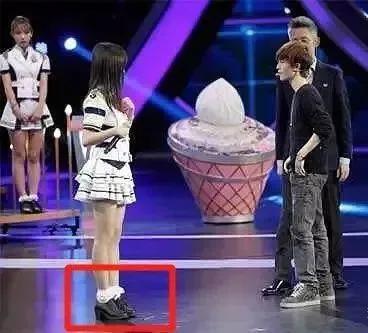 鞠婧祎现实中是真的白吗,鞠婧祎现实真的那么白吗