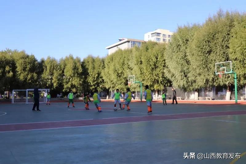 第二届校园足球特色学校足球联赛,全县中小学生校园足球赛开赛