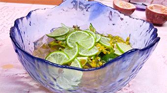 夏天最简单的百香果凉粉,火龙百香果凉粉