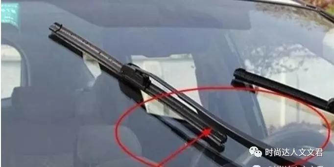 雨刮器刮得吱吱响要怎么处理,雨刮器刮着异响有波纹怎么处理