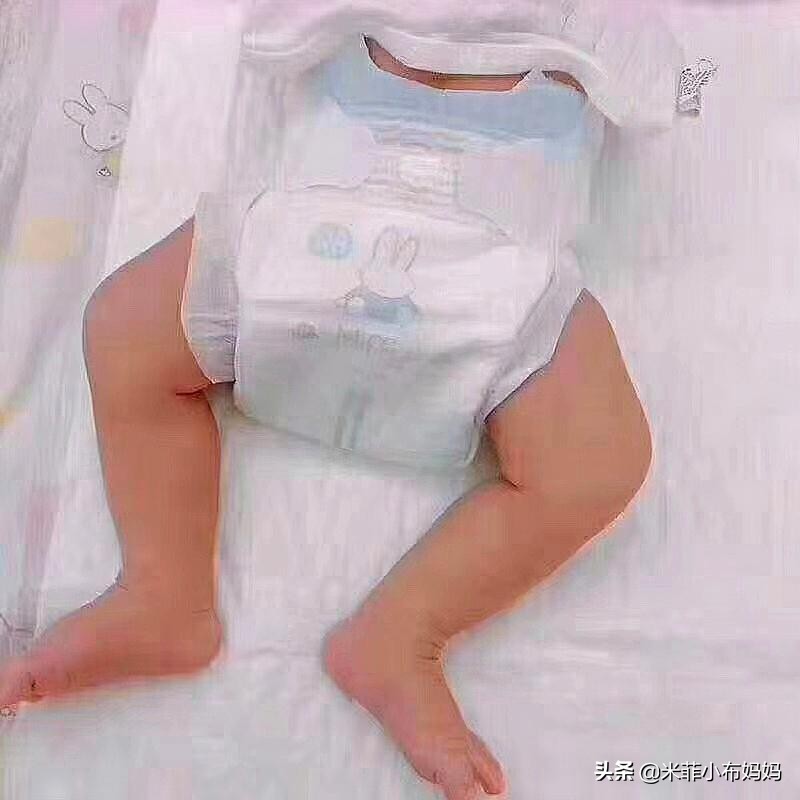 怎么判断纸尿裤是不是小了,纸尿裤是大了还是小了怎么判断