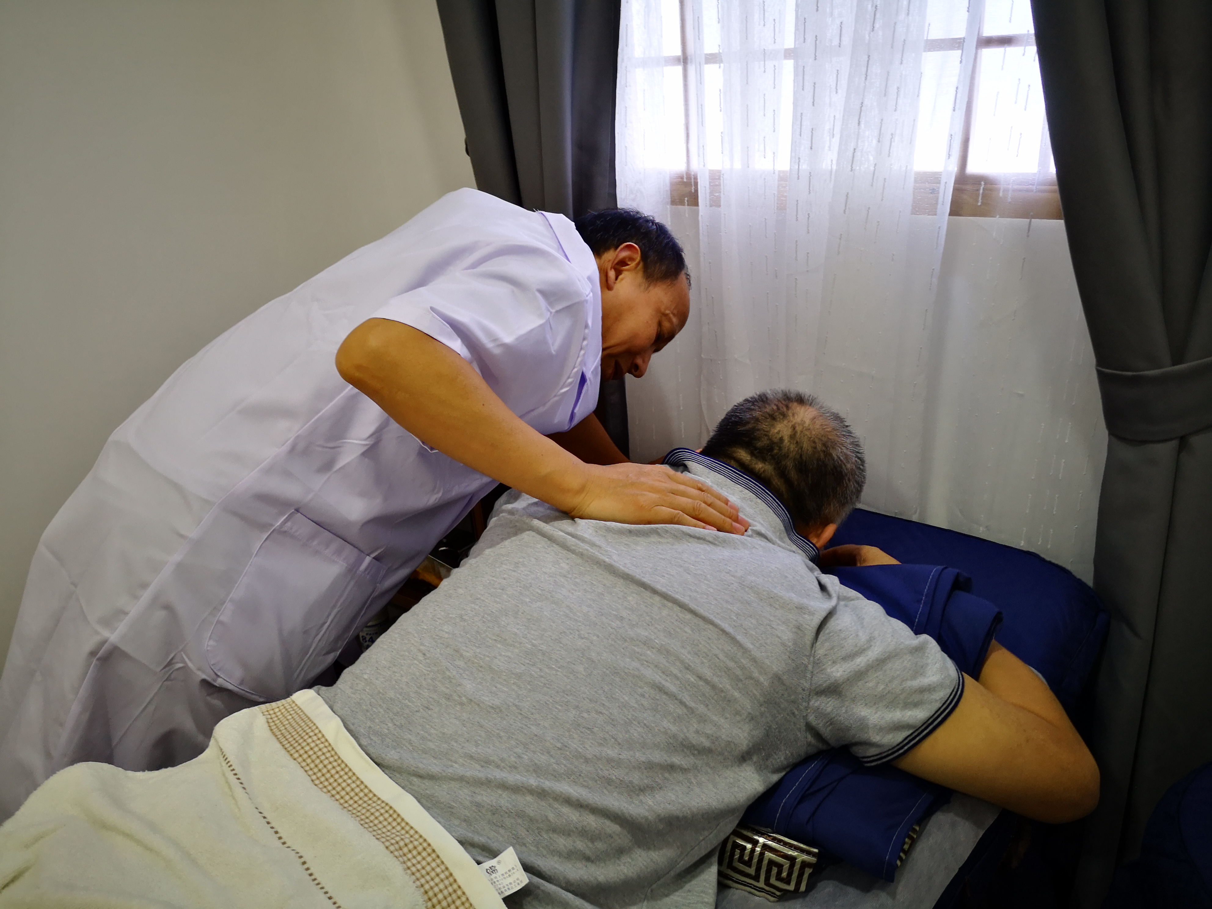 头晕眩晕症的最快解决方法,老年人头晕站不稳怎样能快速缓解