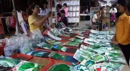 罗定农村人山人海,罗定人山人海