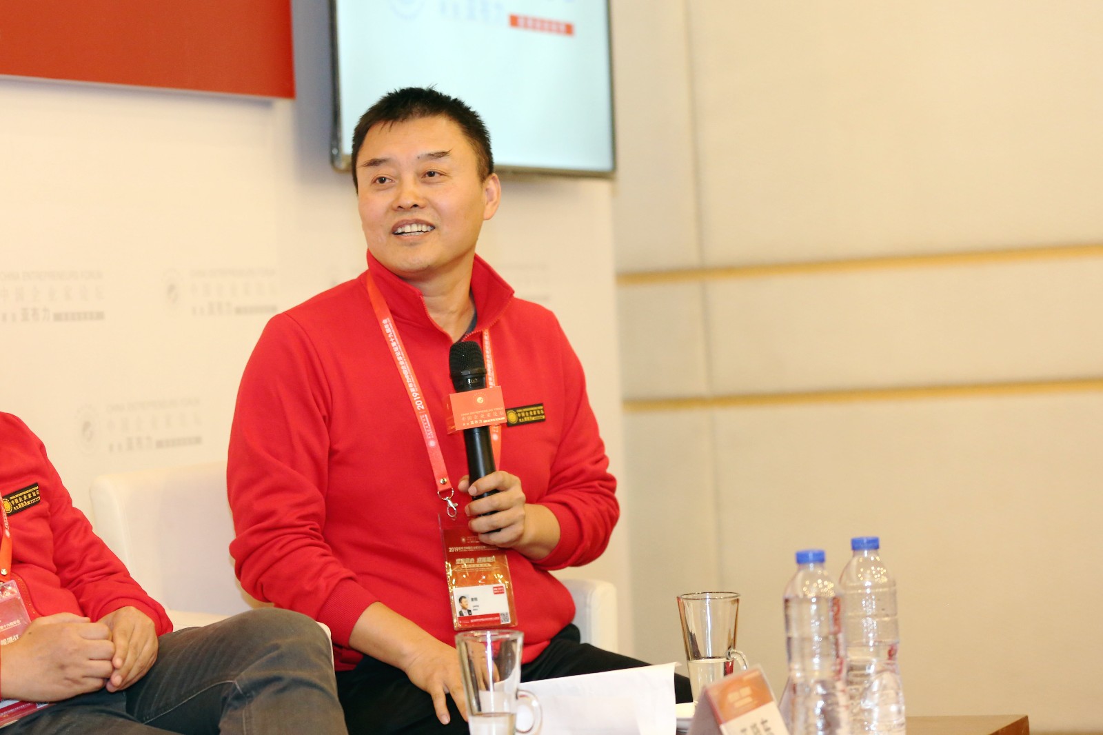 胡葆森与王健林,胡葆森和胡军