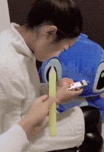 搞笑gif图妹子你这智商真是堪忧啊,妹子超搞笑gif