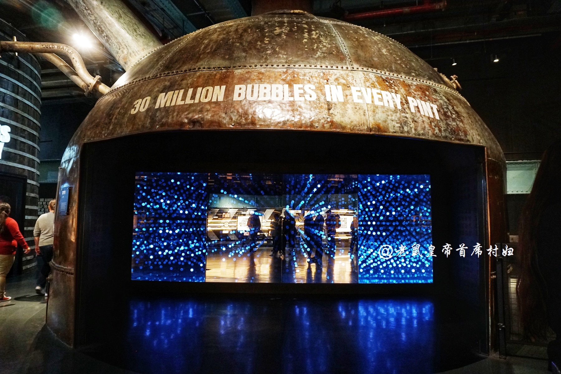 剑桥数学老师加盟，一杯黑啤含3000万泡泡，养活首都三分之一人口