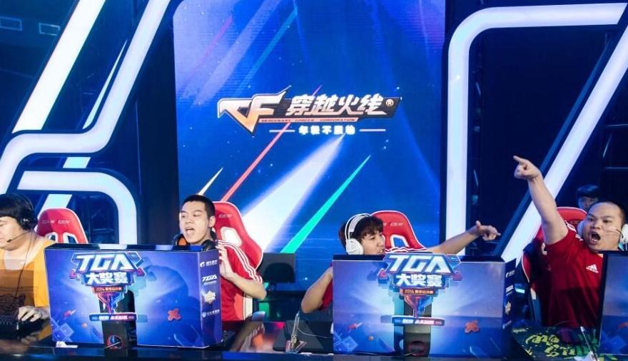 cf新赛季第一天枪王,cf直播枪王排位高端局教学