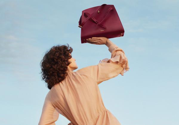 芙拉furla价格,furla芙拉包包官方旗舰店多少钱