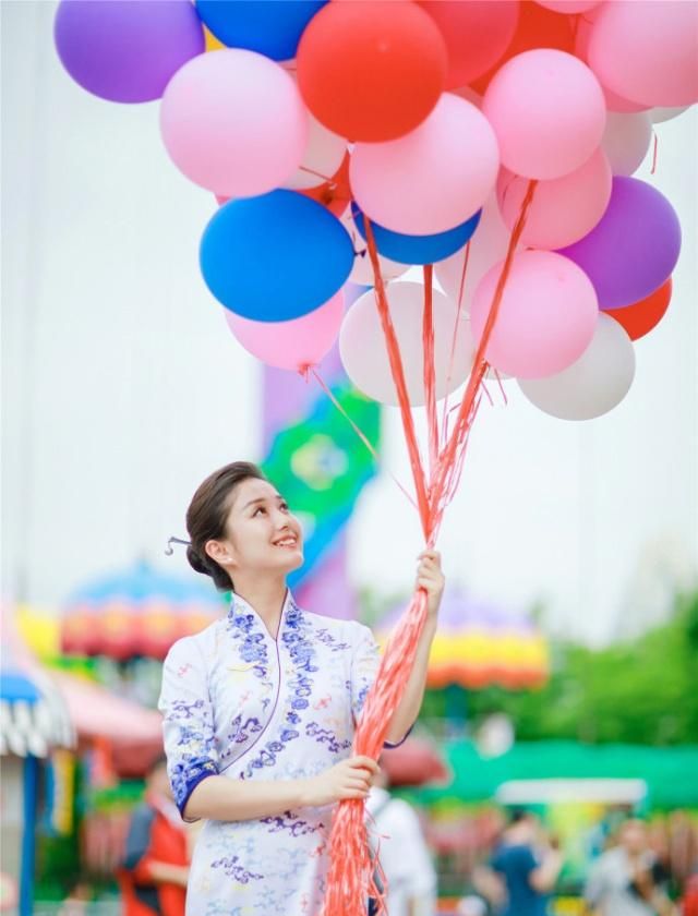 请欣赏风姿绰约的旗袍秀中国韵味,最美空姐旗袍秀视频