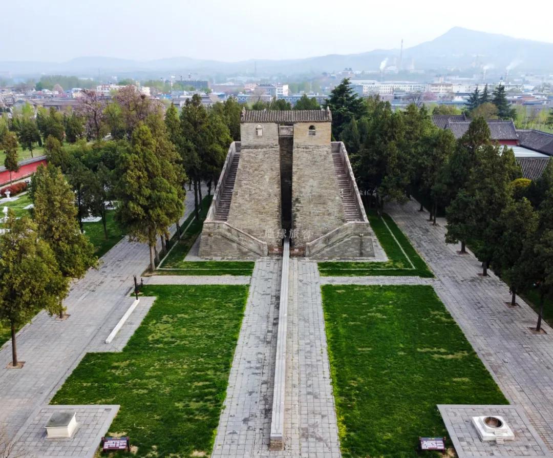 嵩山为何是天下第一山,为什么嵩山是最有气质的