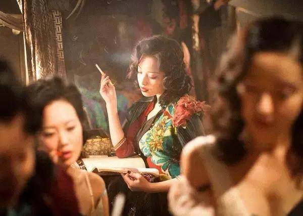 旗袍的倾国倾城,旗袍女人一种倾国倾城的美