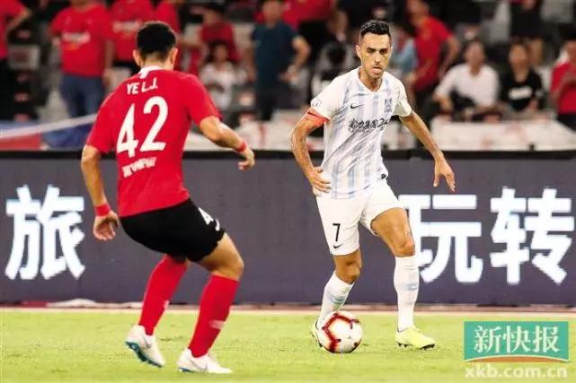 足坛十大神锋扎球王来袭,扎球王6球6冠