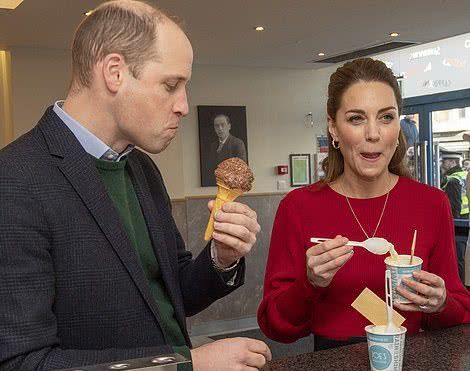 凯特紫色裙子视频,凯特刺绣裙图片