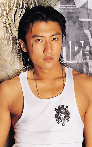 谢霆锋现在选择王菲还是张柏芝,谢霆锋和王菲先谈的还是张柏芝