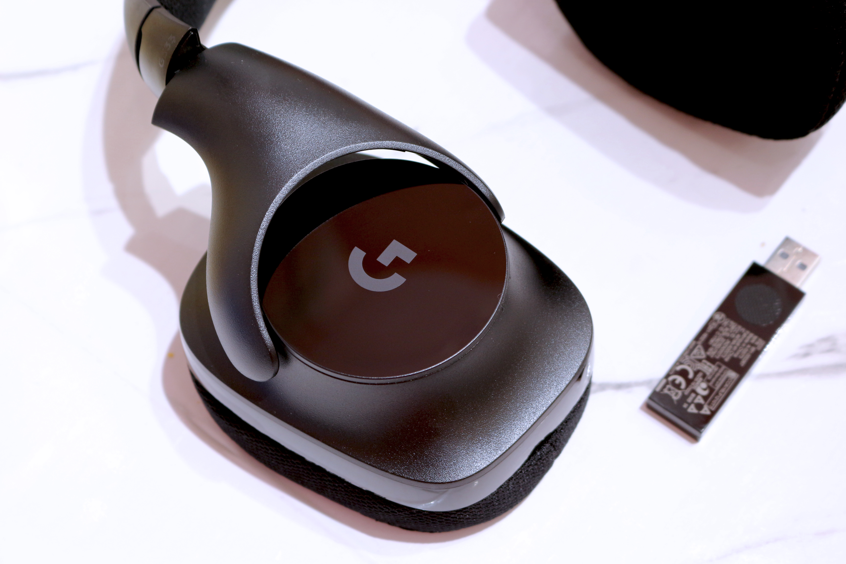 罗技g533耳机可以连接手机吗,罗技g633耳机和金士顿飓风耳机