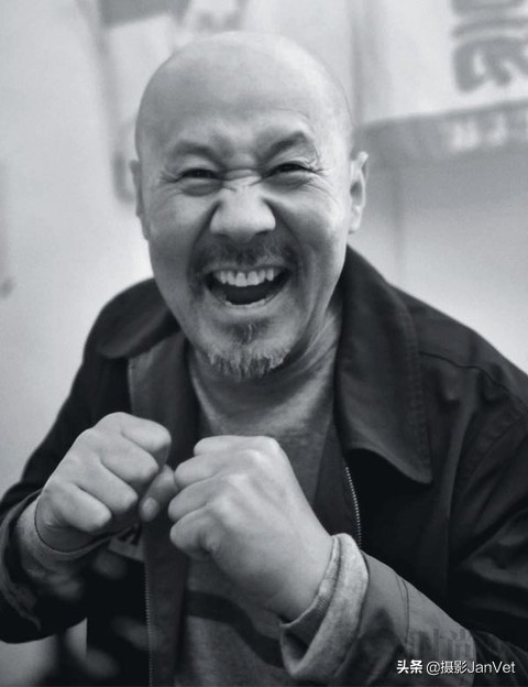 曾经一曲苍茫令人落泪，如今唱红硬核版《卡路里》的萌叔腾格尔