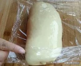 不用泡打粉及小苏打炸油条的方法,用油条膨松剂炸油条还加小苏打吗