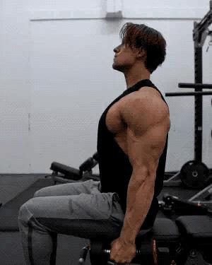 5个动作练出大长腿,5个简单的动作让自己10天练出肌肉