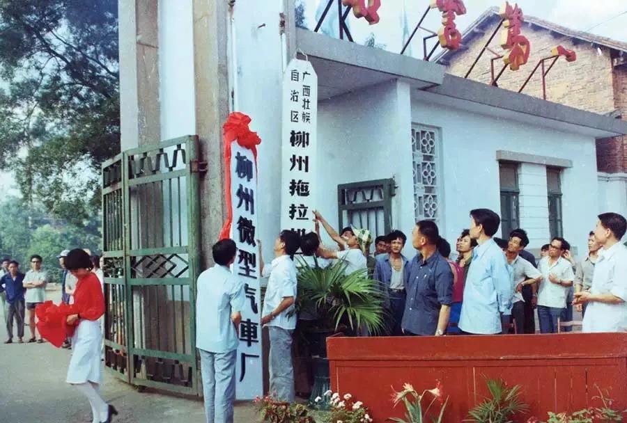 从LZ100微卡到*途征**,五菱能否实现“皮卡梦”?