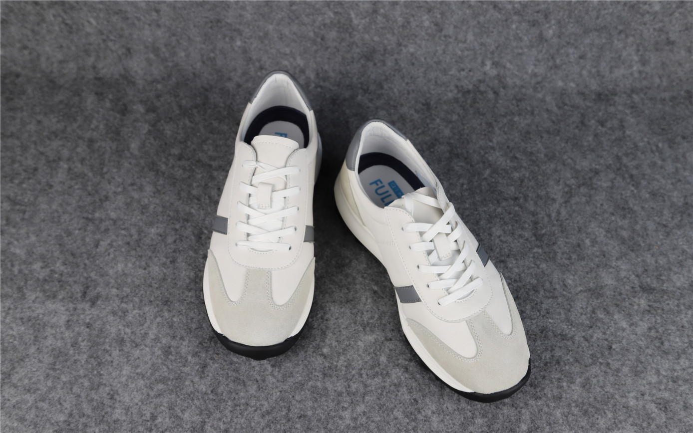 和潮流同步，与健康共舞：七面男士轻弹运动休闲鞋体验