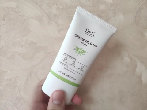 超人气防晒霜哪个好用,夏季必须买的三款防晒霜