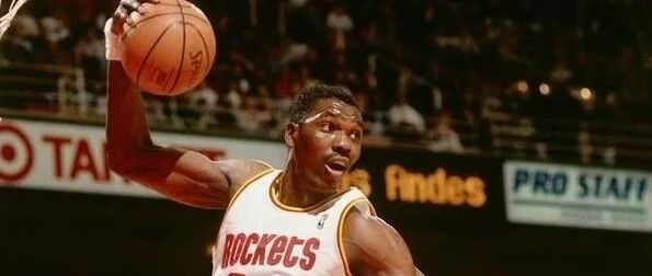 打篮球都有哪些技巧,打篮球有哪些小技巧