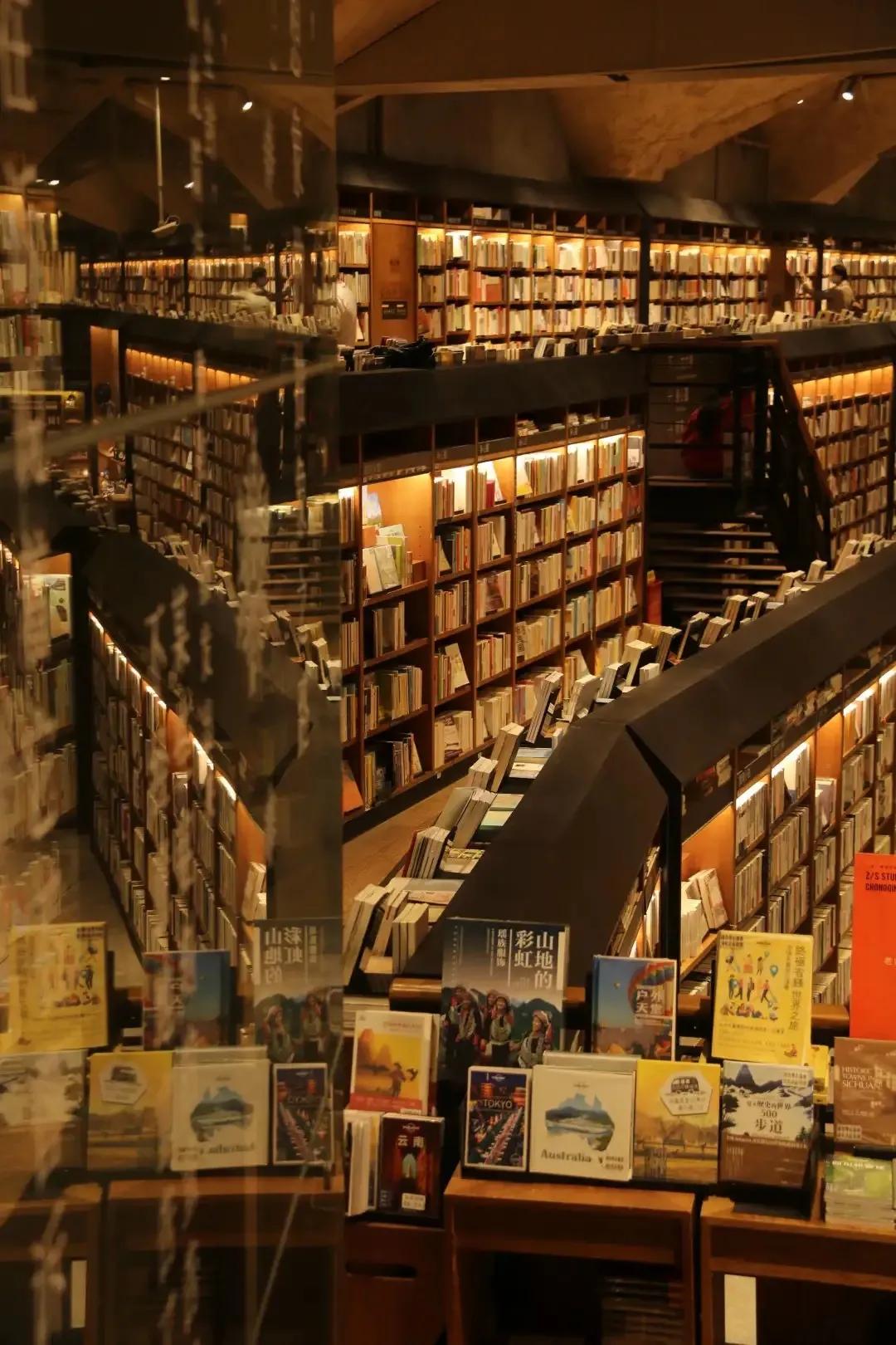 成都拍了拍你,一亿成都粉get心动讯息