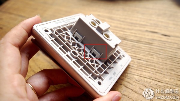 无边框开关插座,无边框开关插座拆解