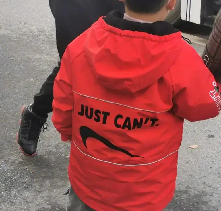 点进这篇推送前，你不知道衣服印花能多有梗