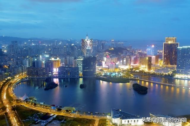 澳门金碧辉煌的是什么酒店,澳门酒店房间金碧辉煌