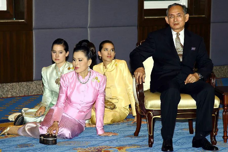 泰国游需要注意哪些事项,泰国游第一次坐飞机注意事项