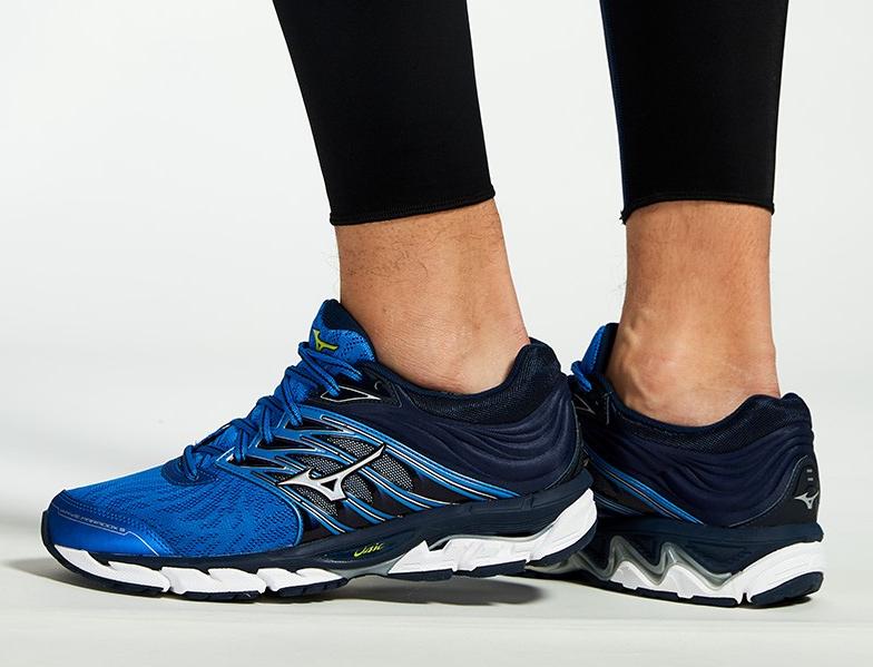 美津浓高足弓缓震跑鞋推荐,公认脚感最好的跑鞋美津浓