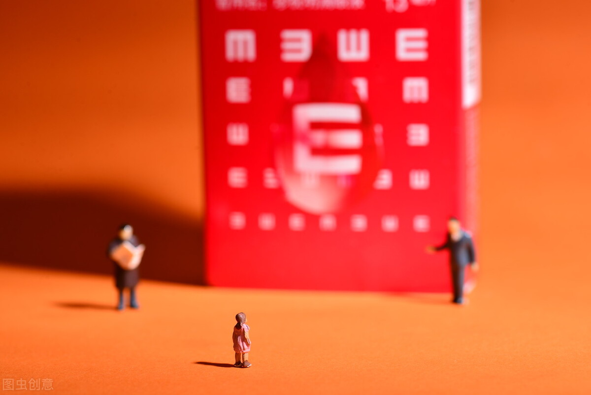 高度近视还有必要护眼吗,中国近视600度以上的人多吗