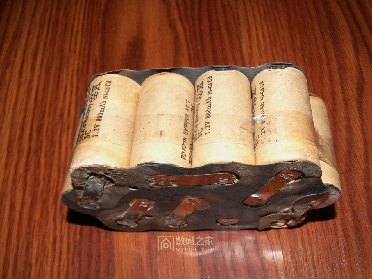 18v电钻锂电池怎样改装充电宝,怎样改装19.5伏锂电池电钻