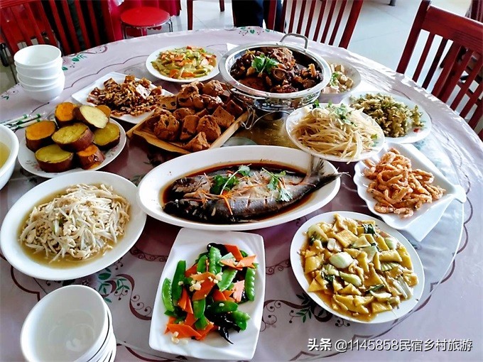 蓝天下的蓟县农家院,蓟县农家院山里的美景