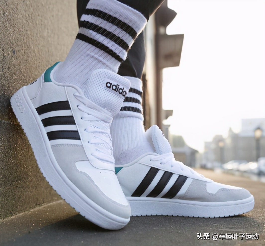 莱昂纳多穿什么球鞋,300元国际跑鞋