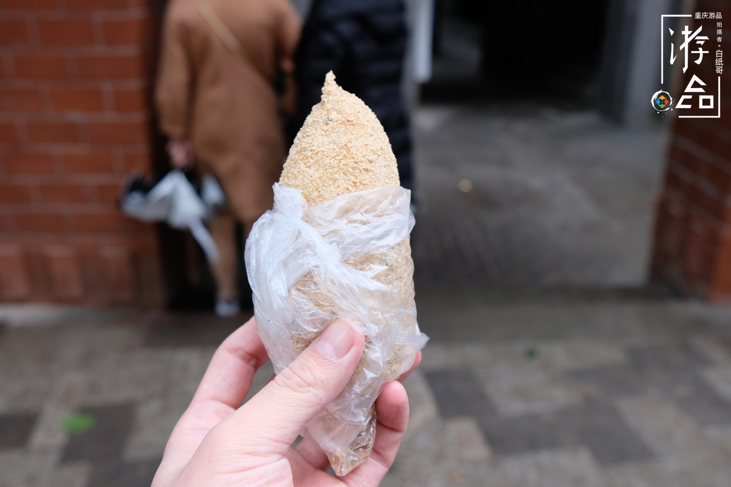 一年只休息2天，她坚持做了14年糯米团，美食背后有温情也有无奈