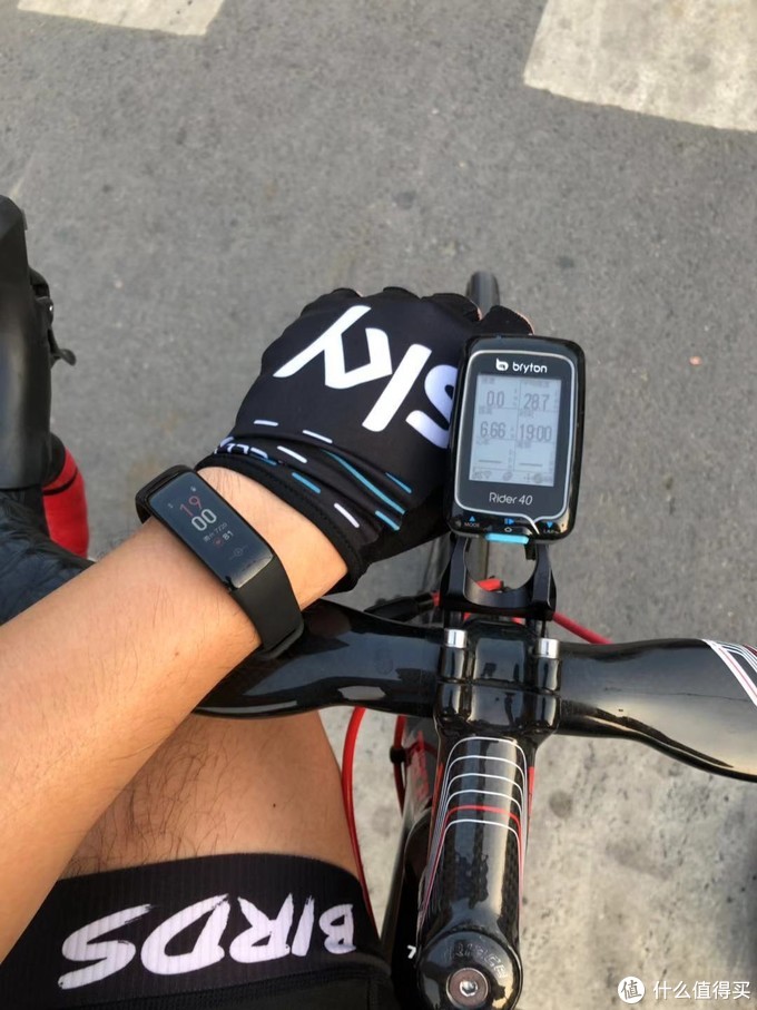 乐心5s手环支持跑步软件,乐心手环5s跟乐心2有什么区别