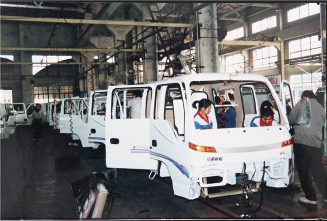 命运的安排?带着全淄博希望的唐骏汽车挣扎64载终被吉利收购