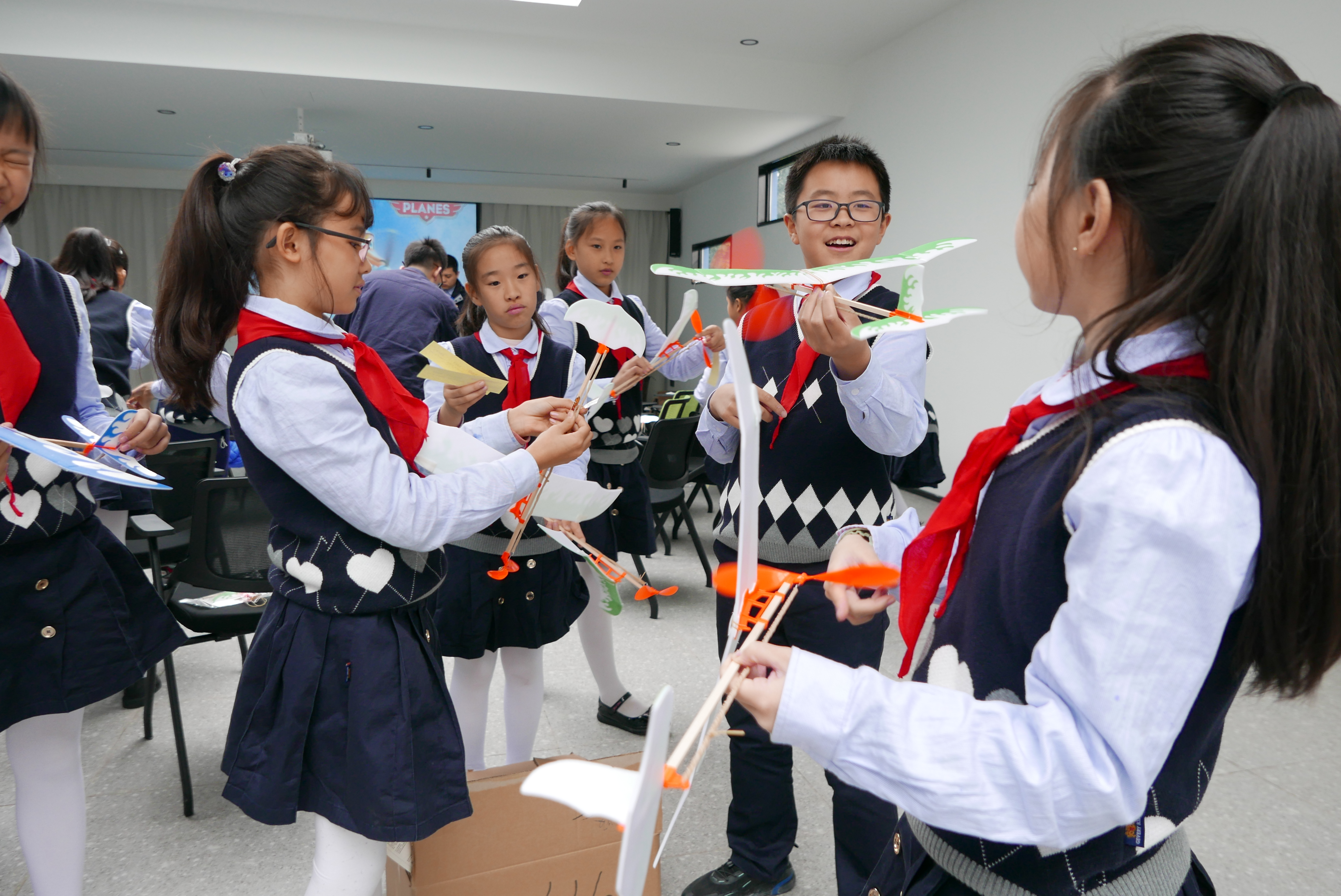 红领巾学院,红领巾学院成立