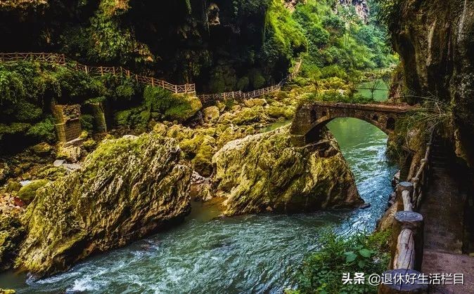 人在画中，画入眼底，赏“地球上最美丽的伤疤”