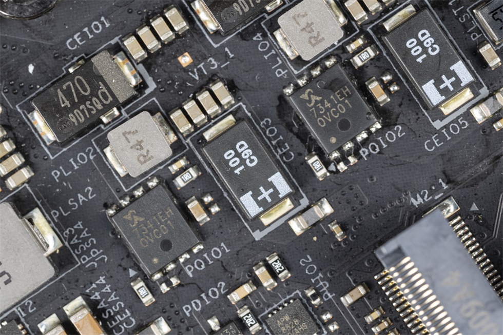 鍗庢搸z490aqua姘村喎瑁呮満,娣卞害瑙f瀽鍗庢搸z490